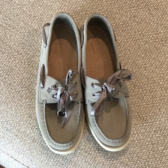 Sperry Shoes - Sperry Topsider, size 8.5, gray, worn a few times